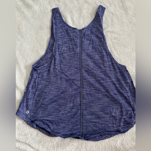 lululemon tank top size 6 - Picture 2 of 2
